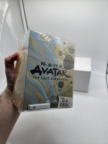 Youtooz Collectibles Avatar The Last Airbender Aang w/ Momo Vinyl Figure - Picture 8 of 8