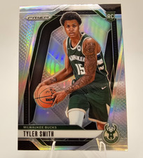 2024-25 Panini Prizm Tyler Smith #270 Silver Prizm Rookie Card RC Bucks. rookie card picture
