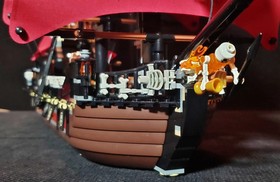 Lego Queen Anne's Revenge 4195 Pirates of the Caribbean Ship 100% Complete Set