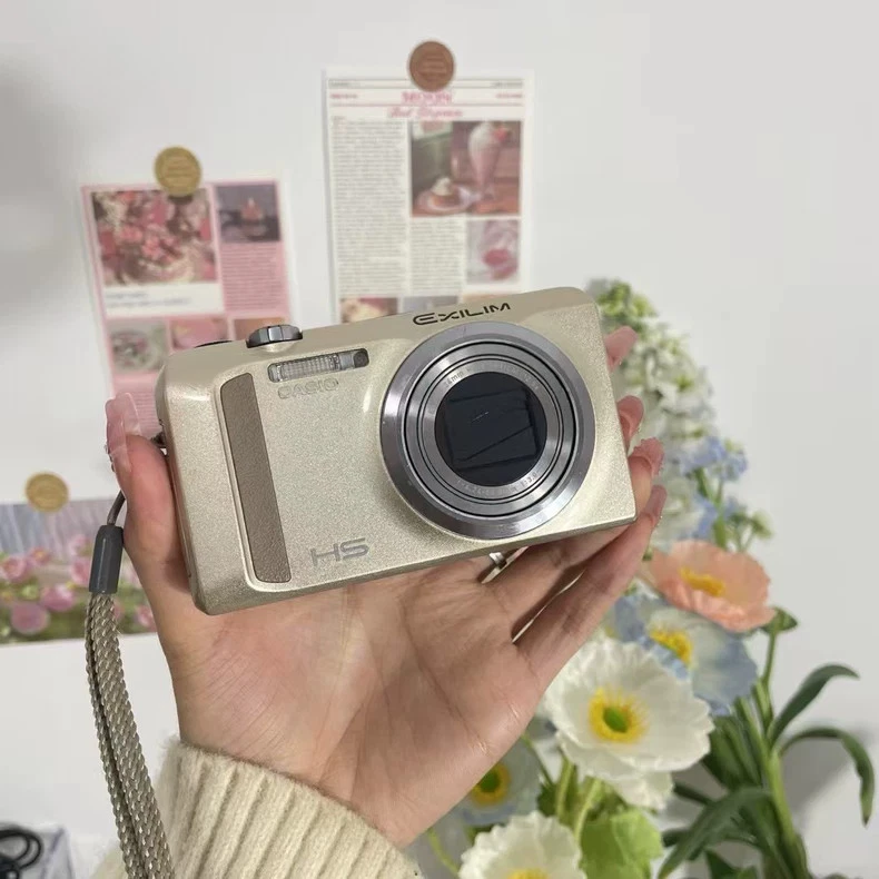 CASIO EXILIM EX-ZR500 16MP Super-Zoom Digital Camera (Gold) - Bild 2 von 4