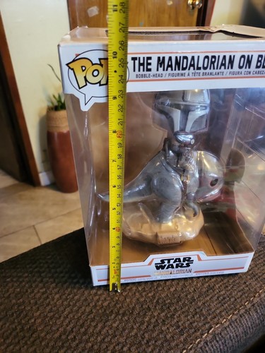 Figura Funko Star Wars The Mandalorian on Blurrg Vinly - FUN45547 - Imagen 11 de 12