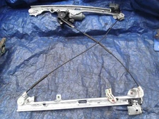 99-07 Cadillac Escalade Chevy passenger front window regulator motor assembly