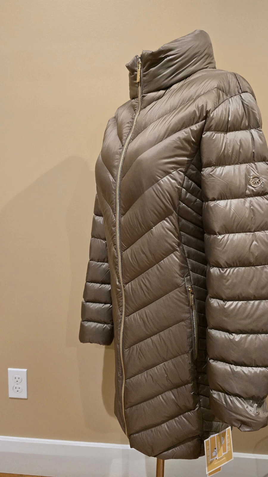 Cappotto imbottito con cappuccio leggero MICHAEL KORS Chevron nuovo con etichette confezionabile taglia XL