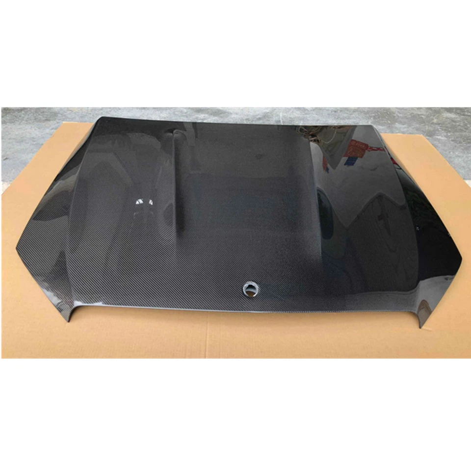 For Mercedes Benz W205 C63 C63 S 2015-2021 Carbon Fiber Engine Hood Bonnet Cover — 第 4/4 张图片