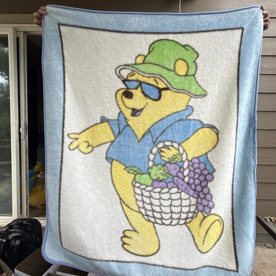 Vtg Winnie the Pooh Hip Hop Honey Pot Basket Blanket Throw Thick Plush Luxe - Image 2 of 2