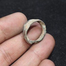 Genuine Ancient Eastern Roman Bronze ring with Earthly Encrustation