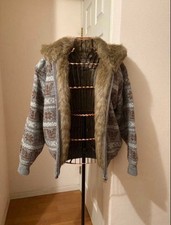 Authentic VINTAGE Gray Cowichan Zip Up Jacket Pre Owned Very Good Condition