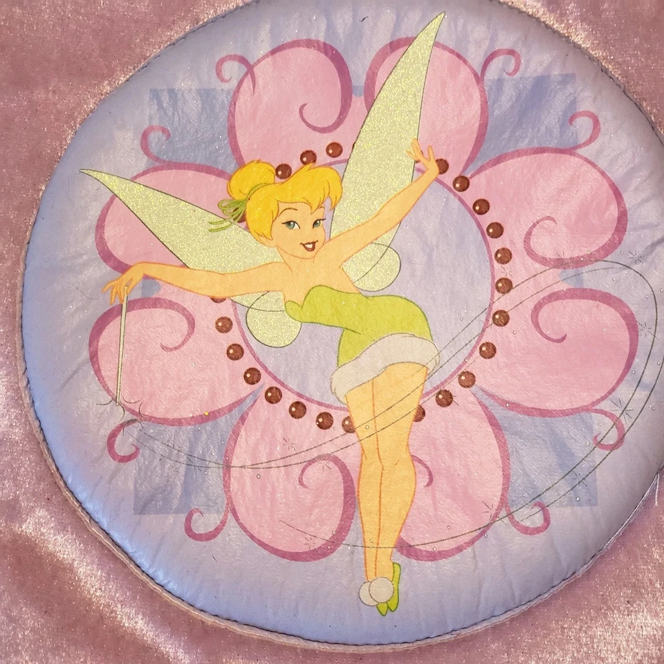 Medias de Navidad Disney Tinker Bell púrpura claro poli terciopelo copos de nieve blancos Foto 2 de 4