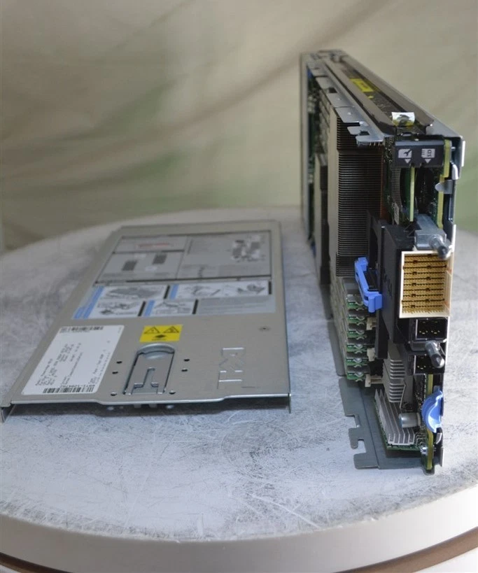 DELL PowerEdge M610 HHB001 Server Blade 2*INTEL XEON X5650 2.67GHz 48GB - Image 4 of 4