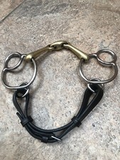 Universal Bit 5,1/4 Zoll Mund mit englischem Havanna Lederrücken/Panzergurt.