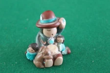Vintage Storyteller Figurine By Whitefeather Studios 7 Indian Children Signed