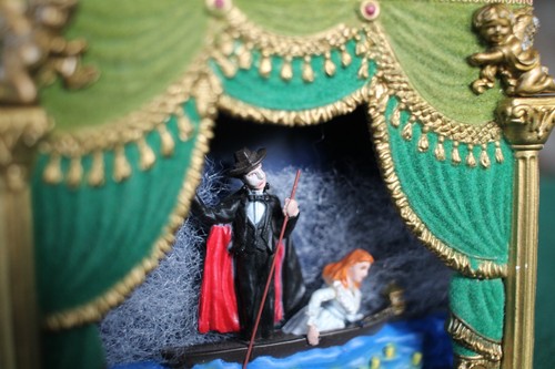 2006 Carlton Heirloom Musical Ornament The Phantom of the Opera - Picture 3 of 7