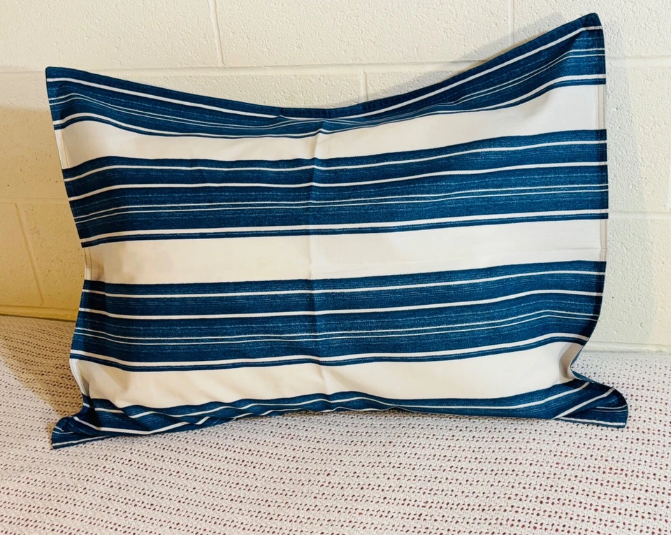 NAUTICA  Standard Sham 20 x 26 Navy Blue White 100% Cotton - Image 4 of 4