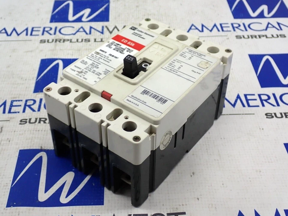 Disyuntor Cutler Hammer ED3225W 3 polos 225 amperios 240 voltios 65 kA @ 240 V - probado Foto 2 de 4