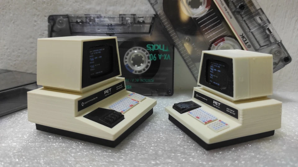 1:10 scale CBM Commodore PET 2001 Miniature 3D Printed Retro Computer 64 Vic 20 - Immagine 2 di 4