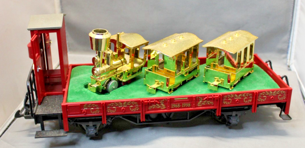 LGB 41124 30th Anniversary Flatcar w/ Gold Gnomy Train Set G Scale MIB Limited E