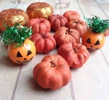 1:12 Witch/Dolls House Miniature: 14pc Mix Halloween 'Jack O Lantern & Pumpkins'