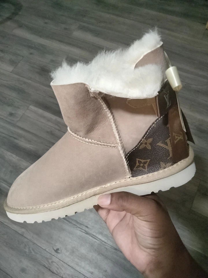 STIVALI UGG DONNA DONNA TAGLIA 8 9 10 VACANZA SCUOLA SCONTO OFFERTA SPECIALE!!! - Immagine 3 di 4