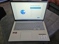 Image of ASUS Vivobook Go 15 E1504FA-BQ2075W AMD Ryzen 5 7520U 8GB 512GB SSD 15.6" W11H