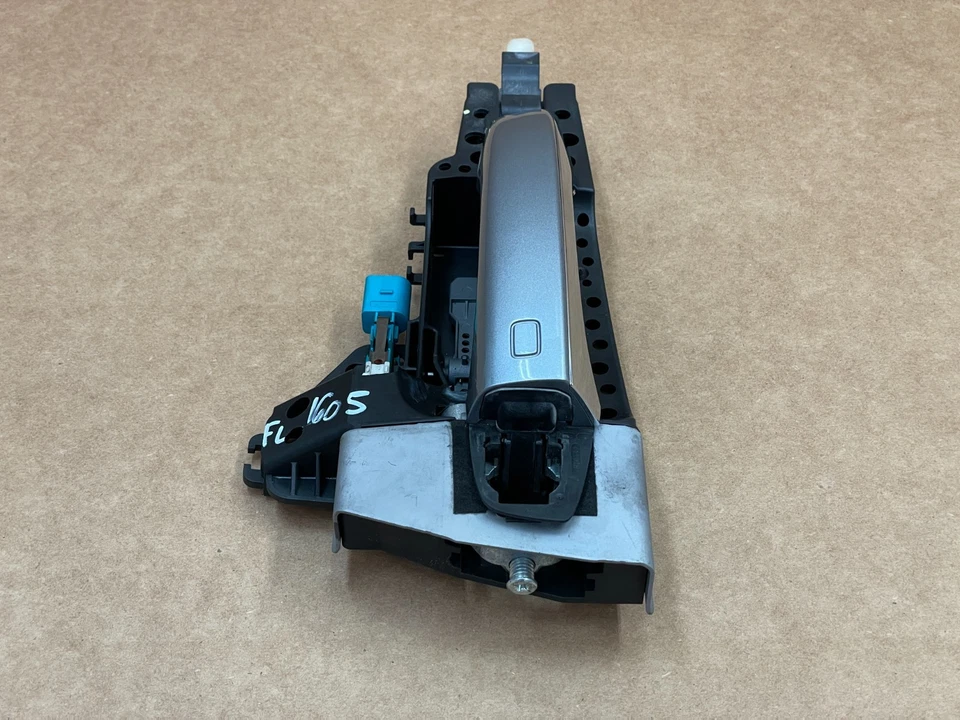 12 13 14 15 Manija de puerta exterior del conductor delantero izquierdo audi s7 plateada 1605 OEM Foto 4 de 4