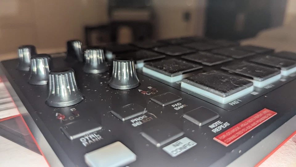 AKAI MPD218 Pad MIDI Controller USB DAW Ableton Live OVP Launchpad MPC Presonus - Bild 3 von 4