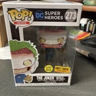 THE JOKER 273 Funko Pop Joker DEATH IN THE FAMILY Hot Topic GLOW Vaulted Protect