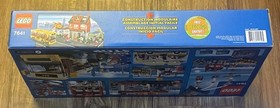 New Sealed 2009 LEGO 7641 City Corner Bus Stop Pizza Shop Restaurant Town Set