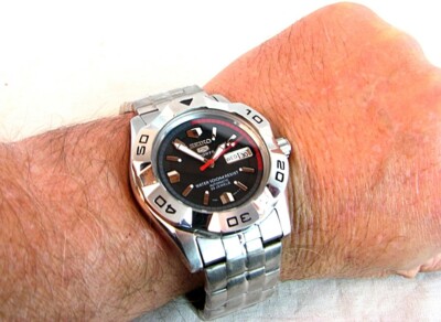 SEIKO 5 DIVE WATCH 100M 7S36-02L0 23J AUTOMATIC BEAUTIFUL