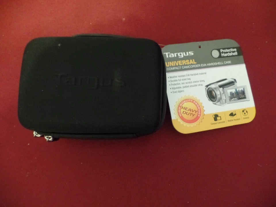 Targus Universal hardshell camcorder case. TGC-EC810  also great for GoPro - Image 2 of 3