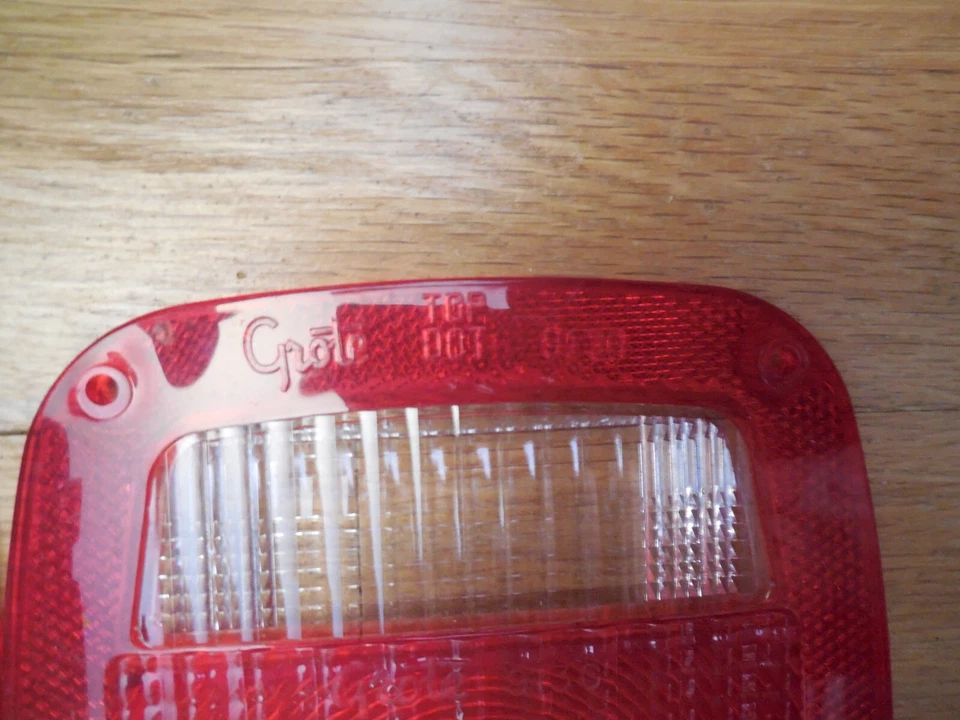 Nueva reproducción 1978 1979 Ford F100 Lente de luz trasera de Grote Foto 3 de 4