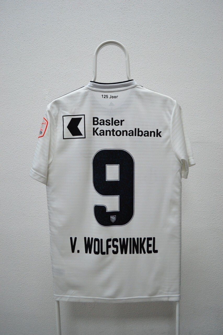 Bild 1 von 8