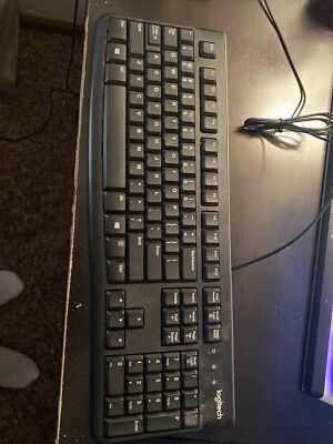 Logitech K120 Ergonomic USB Wired Desktop Keyboard - Black - Never Used