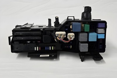2005-2010 Toyota Avalon Engine Fuse Box OEM
