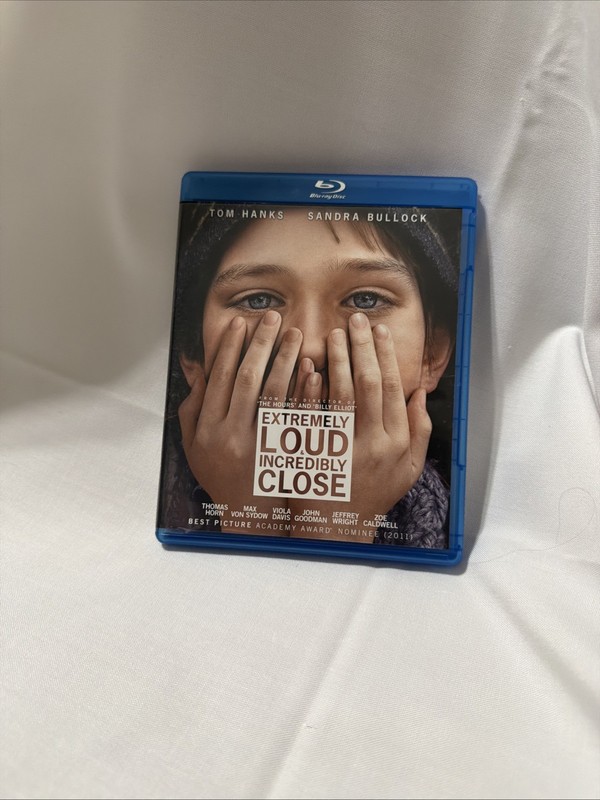 Extremely Loud and Incredibly Close (Blu-ray, 2011)