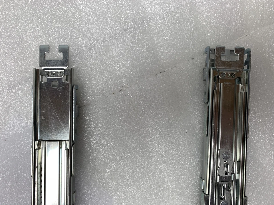 NEW CISCO 800-43376-02, Ball Bearing Server Rack Cabinet Rail Kit - Image 3 of 4