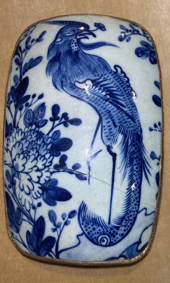 Antiga caixa de porcelana chinesa azul e branca Phoenix com montagem prata - Imagem 3 de 4