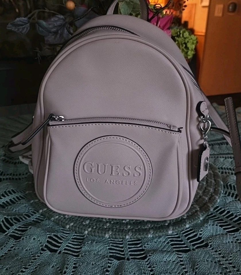 Guess Mochila Mini Cartera Multi Compartimento Logo Dusty Rose Los Angeles Foto 2 de 4