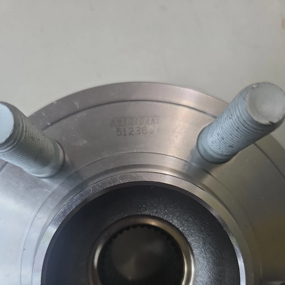 Подшипник заднего колеса и ступица в сборе для Dodge Challenger Moog 2008-2014 годов выпуска 512369 - Изображение 2 из 3