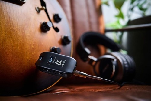Boss KATANA:GO2 Personal Headphone Guitar Amplifier - Picture 6 of 10