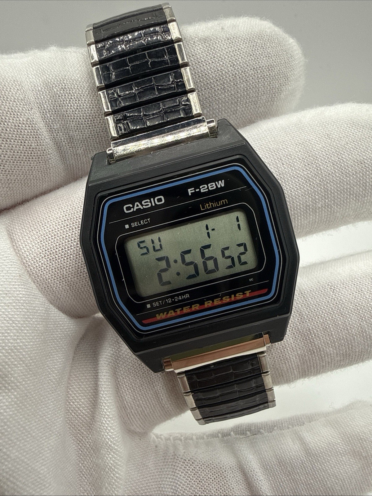 Vintage Casio F-28W Digital Watch New Battery Runs Clean