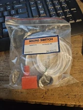 VINTAGE NEW OLD STOCK MICRO SWITCH PHOTOCELL RECEIVERS PC4LTA