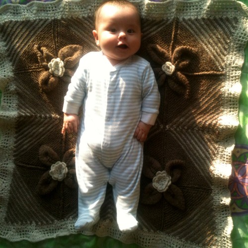 Large Knit Blanket - Giant Knit Throw Blanket, Hand Knit Alpaca Baby Shower Gift - Picture 7 of 11