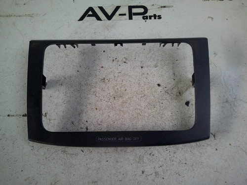 VW Passat 3C Mittelkonsole Rahmen Radio Blende Dekor Wabenmuster Plastik grau