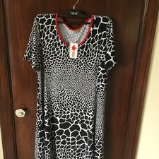 Laura dress size L 