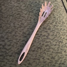 VNTG Ensar Pasta Server Spaghetti Fork Pink Nylon Retro Kitchen Made In USA