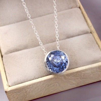 Makelloser Blauer Saphir Rundschliff 10x10 mm 925 Echtsilber Edelstein Anhänger