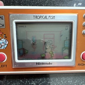 Nintendo Tropical Fish Game & Watch TF-104 Handheld Electronic Game 1985