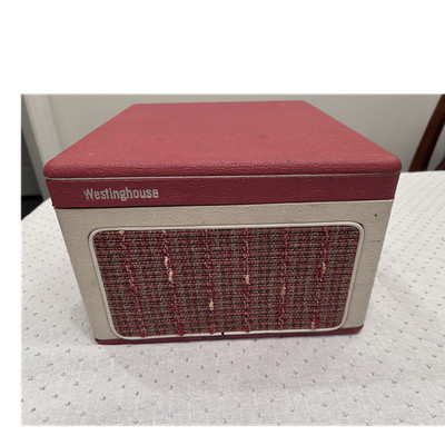 Vintage Westinghouse H71MP Portable Suitcase Record Player 4-Speed Red/White