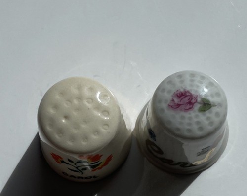 Vintage Porcelain Name CAROL Thimbles Lot Of 2 Flowers Limoges France - Picture 5 of 12