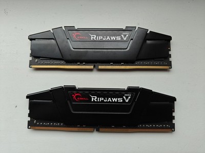 G.Skill Ripjaws V 32GB Kit DDR4-3200 CL16 (F4-3200C16D-32GVK) - Gaming RAM -